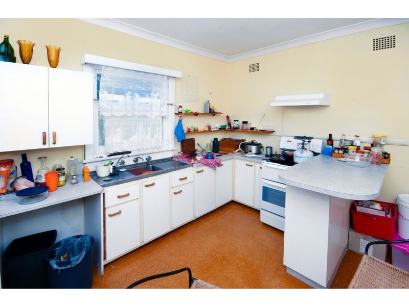 62 Sealand Road, Fishing Point NSW 2283