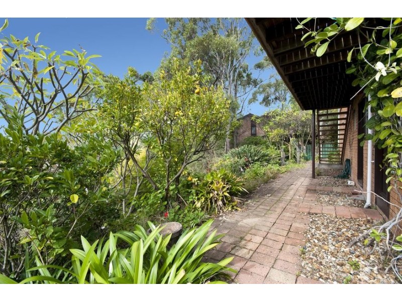 65 Sunlight Parade, Fishing Point NSW 2283