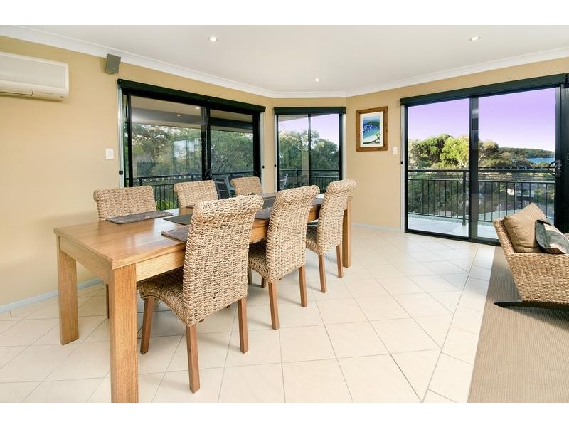 10 Lorron Close, Coal Point NSW 2283