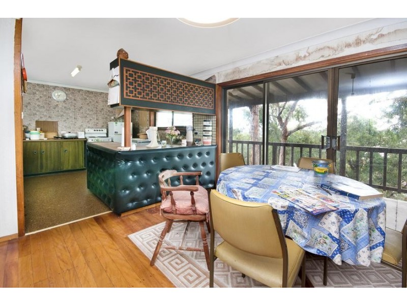 11 Ealing Crescent, Fishing Point NSW 2283