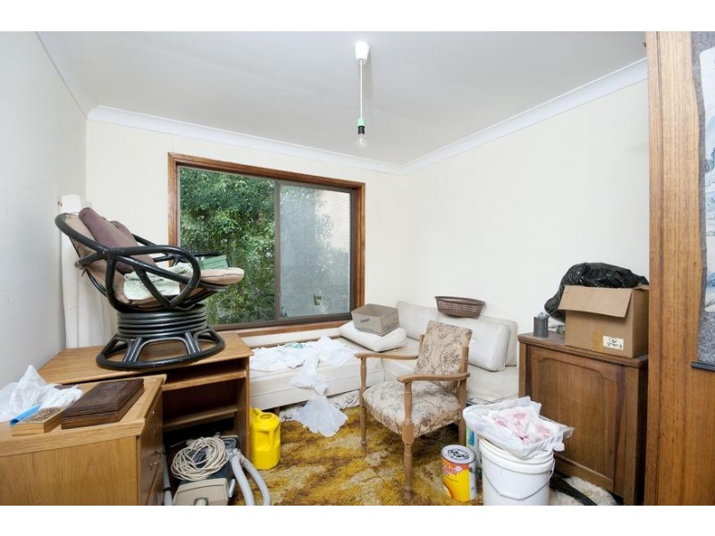 11 Ealing Crescent, Fishing Point NSW 2283