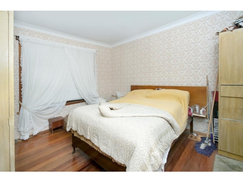 11 Ealing Crescent, Fishing Point NSW 2283