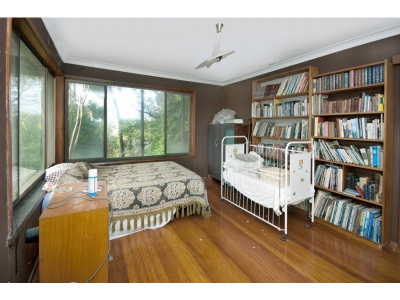 11 Ealing Crescent, Fishing Point NSW 2283