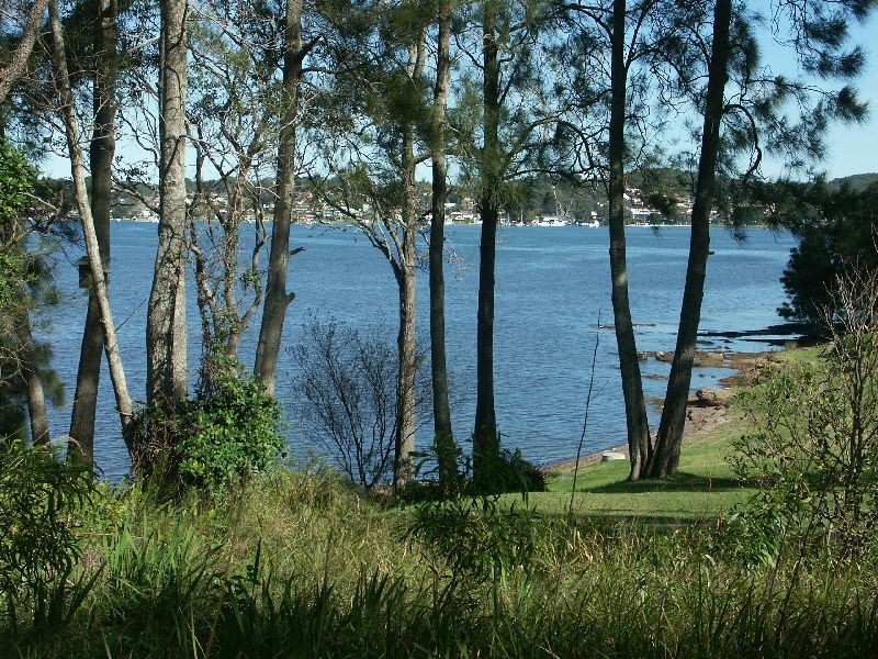 4 Macquarie Street, Bolton Point NSW 2283