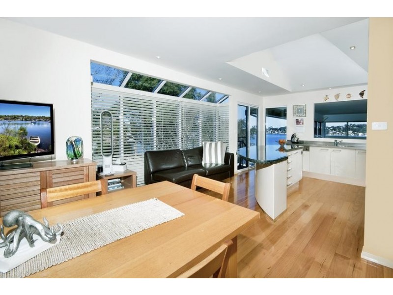 132 Sealand Road, Fishing Point NSW 2283