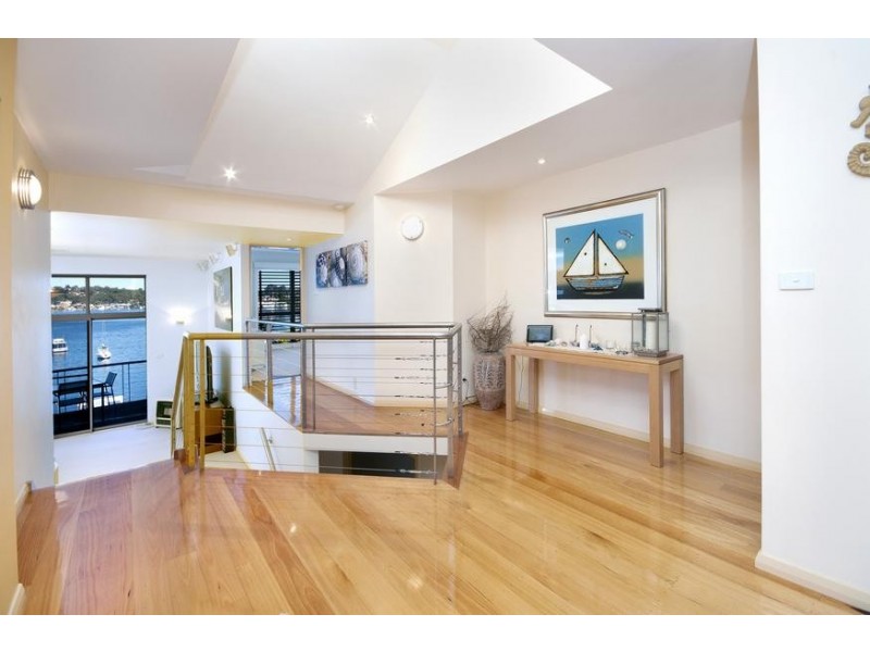 132 Sealand Road, Fishing Point NSW 2283