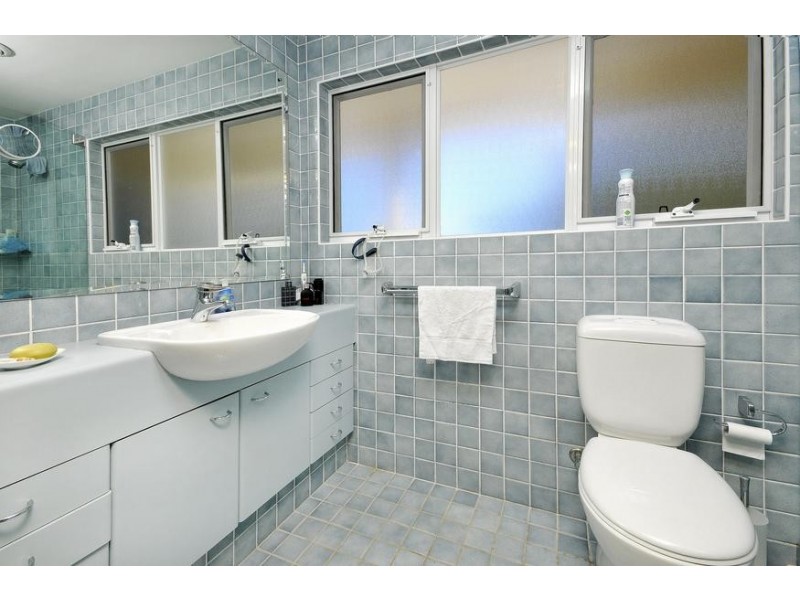 132 Sealand Road, Fishing Point NSW 2283