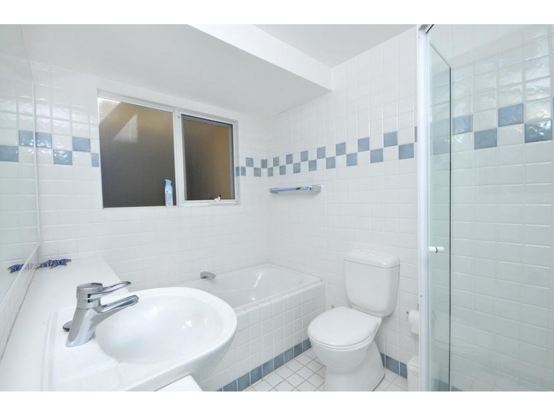 132 Sealand Road, Fishing Point NSW 2283