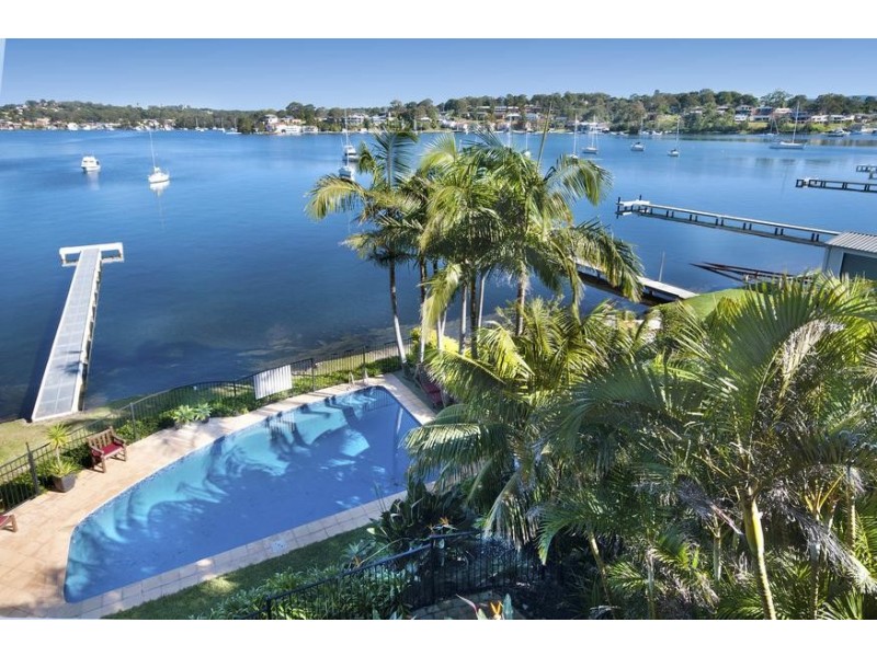 132 Sealand Road, Fishing Point NSW 2283