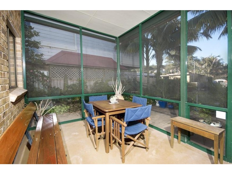 10 Letchworth Parade, Fishing Point NSW 2283