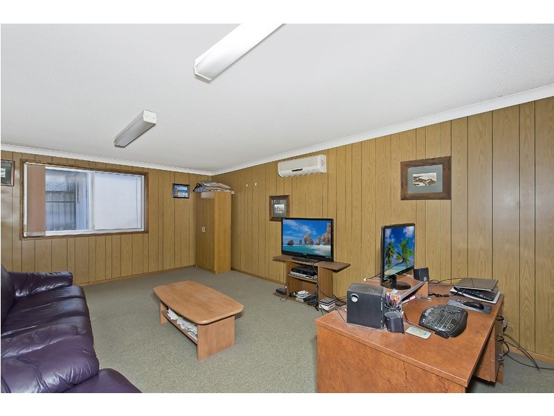 20 First Street, Booragul NSW 2284