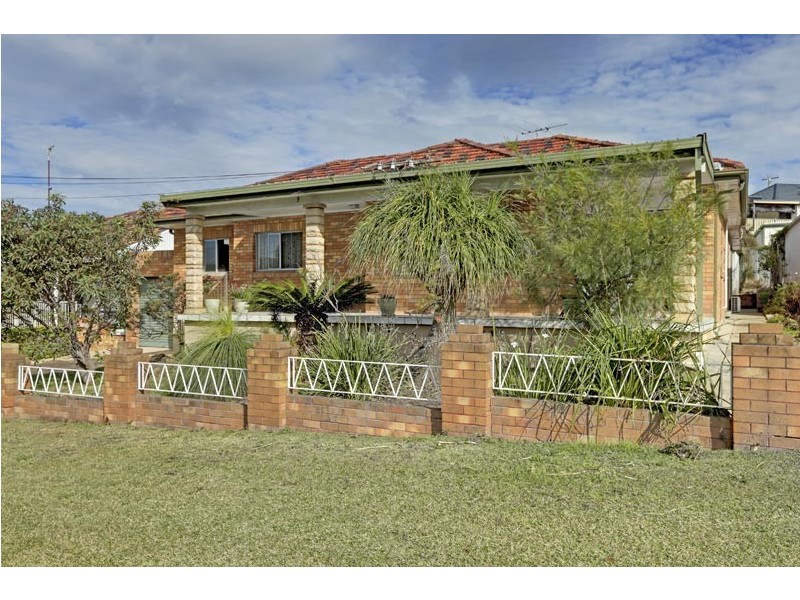 20 First Street, Booragul NSW 2284