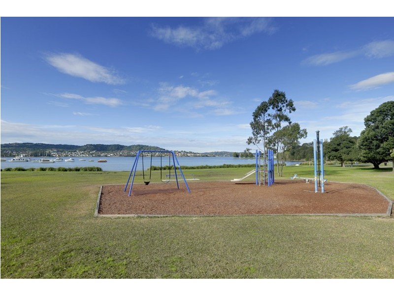 20 First Street, Booragul NSW 2284