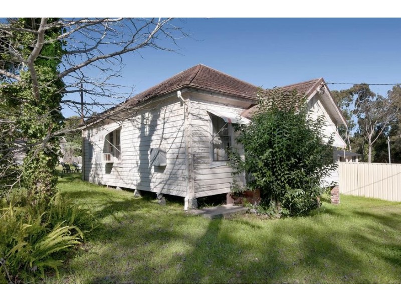 16 Oak Street, Toronto NSW 2283