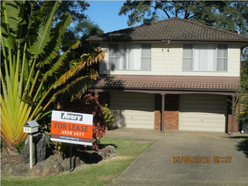 17 BOLTON POINT ROAD, Bolton Point NSW 2283