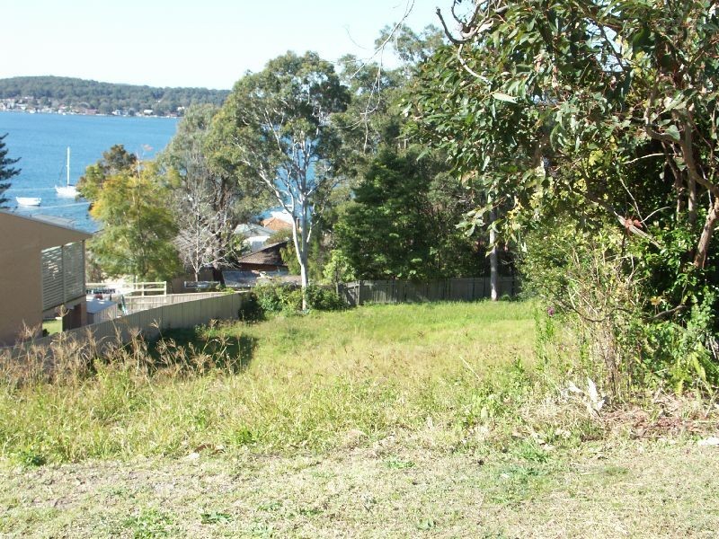 17 Sunlight Parade, Rathmines NSW 2283