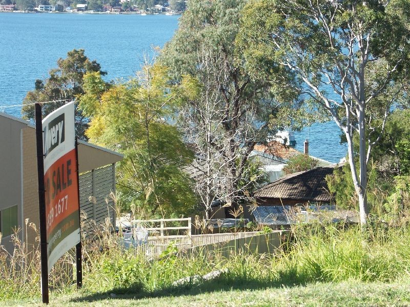 17 Sunlight Parade, Rathmines NSW 2283