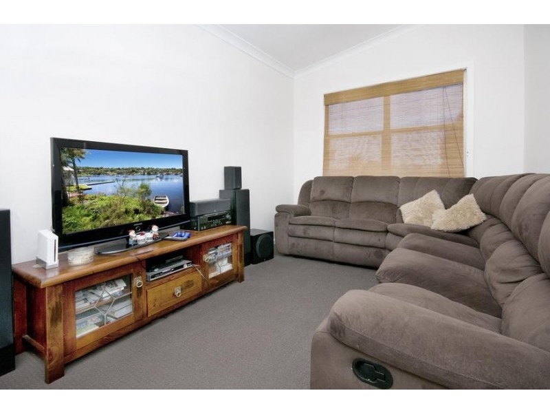 4 Fourth Street, Boolaroo NSW 2284