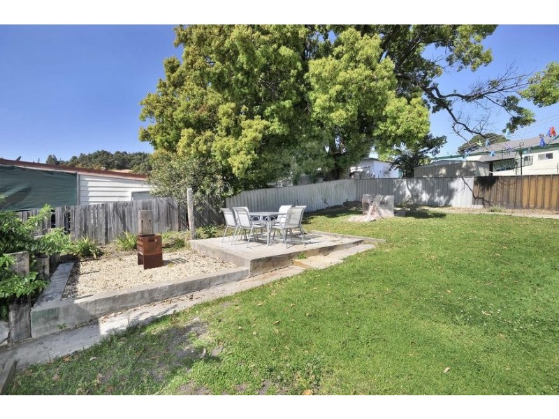 4 Fourth Street, Boolaroo NSW 2284