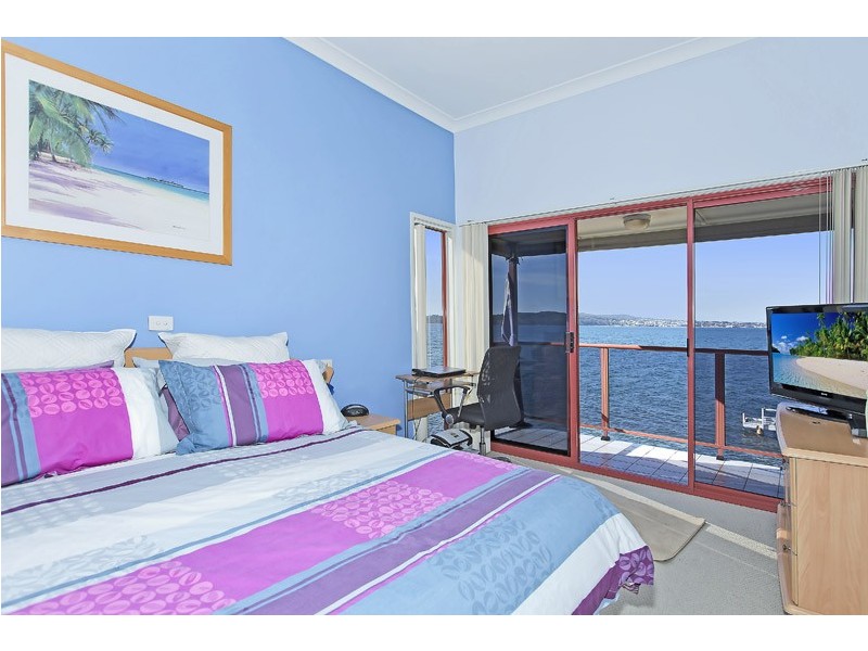 1/1 Robey Crescent, Coal Point NSW 2283