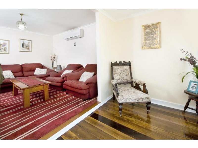24 Elizabeth Street, Fennell Bay NSW 2283