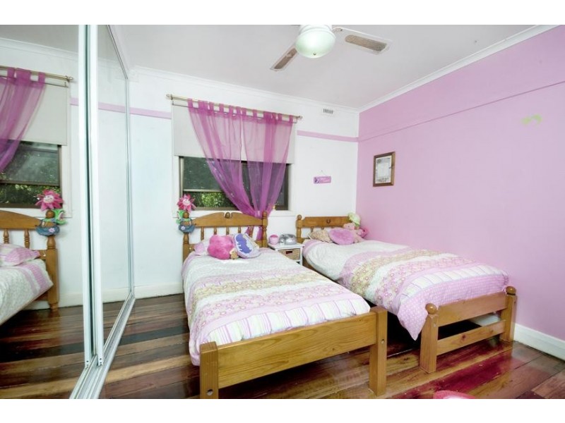 24 Elizabeth Street, Fennell Bay NSW 2283