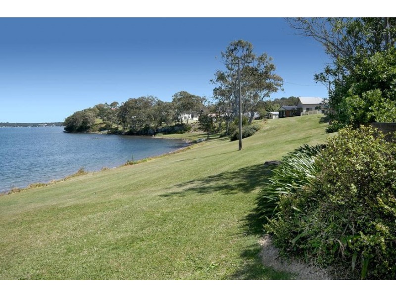 136 Dobell Drive, Wangi Wangi NSW 2267