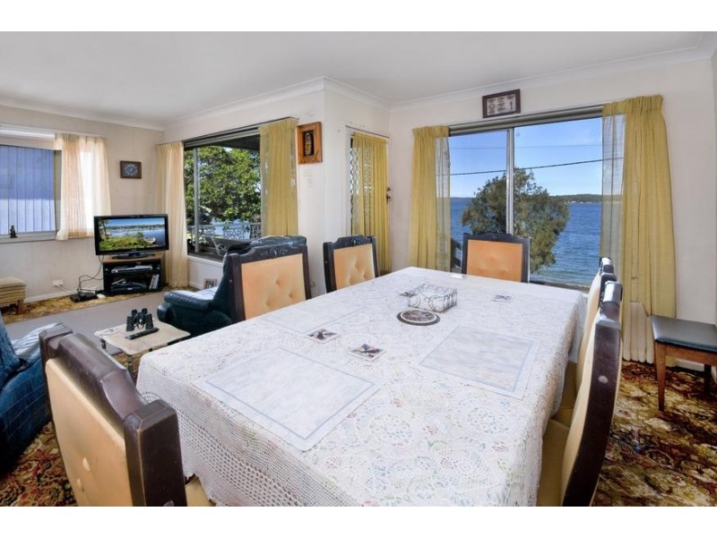 136 Dobell Drive, Wangi Wangi NSW 2267