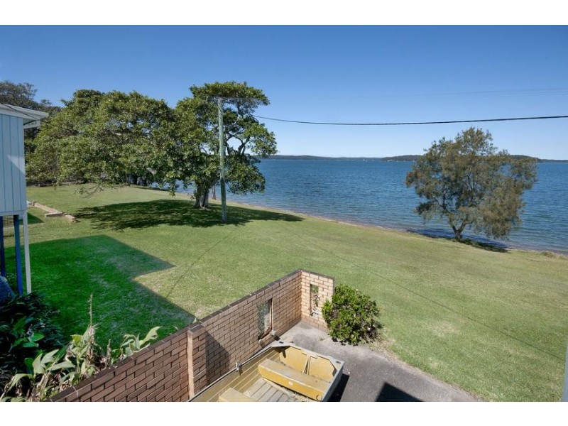136 Dobell Drive, Wangi Wangi NSW 2267