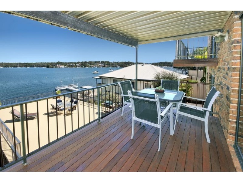 106 Sealand Road, Fishing Point NSW 2283