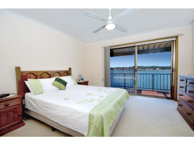 106 Sealand Road, Fishing Point NSW 2283