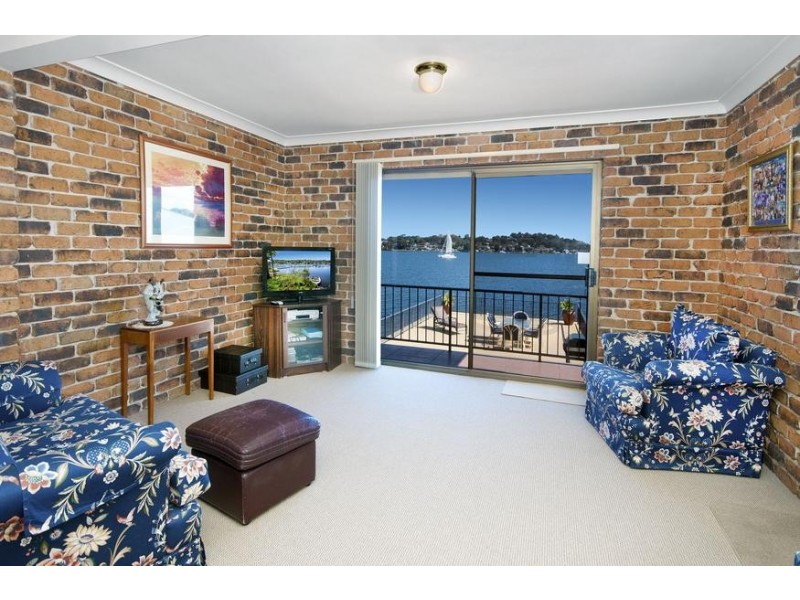 106 Sealand Road, Fishing Point NSW 2283