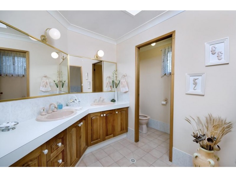106 Sealand Road, Fishing Point NSW 2283