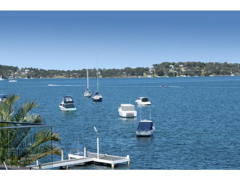 106 Sealand Road, Fishing Point NSW 2283