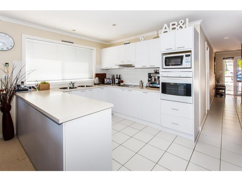 127 COAL POINT ROAD, Coal Point NSW 2283