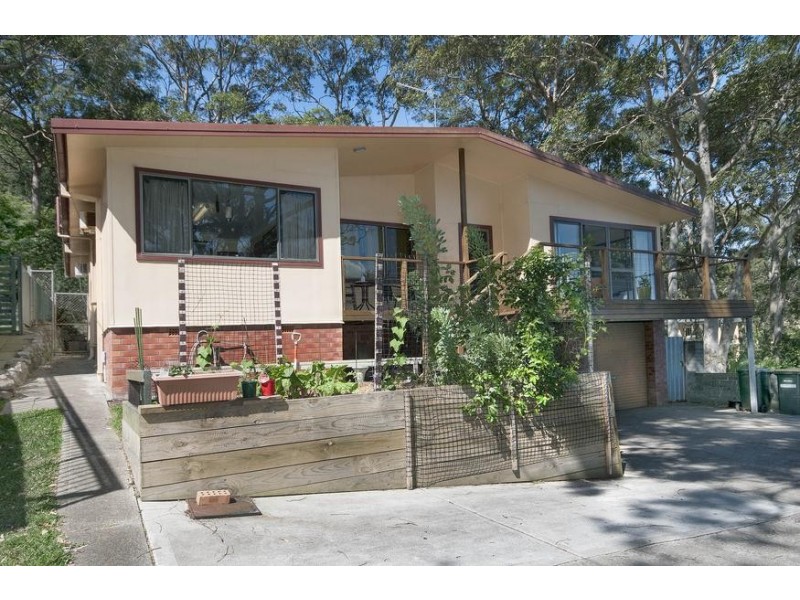 96 Coal Point Road, Coal Point NSW 2283