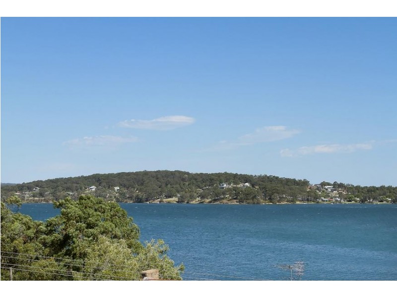 1 Sealand Road, Fishing Point NSW 2283