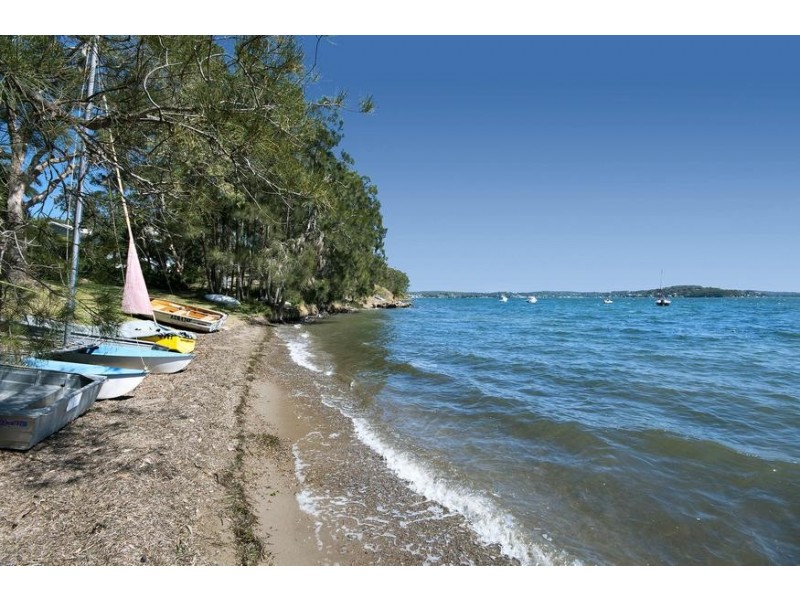 61 Watkins Road, Wangi Wangi NSW 2267