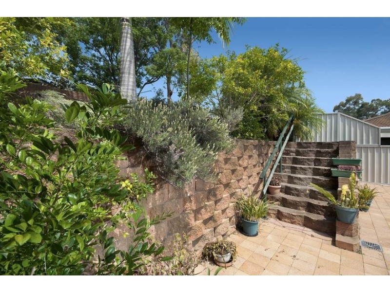 3 Azzura Close, Woodrising NSW 2284