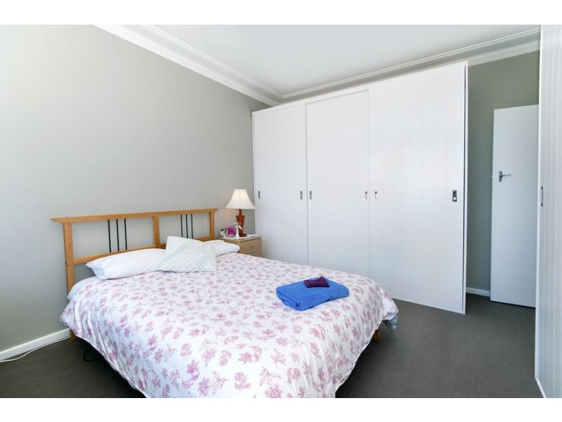42 George Street, Marmong Point NSW 2284