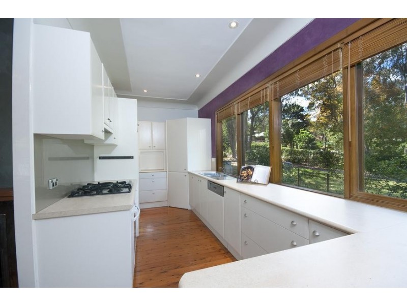 203 Coal Point Road, Coal Point NSW 2283