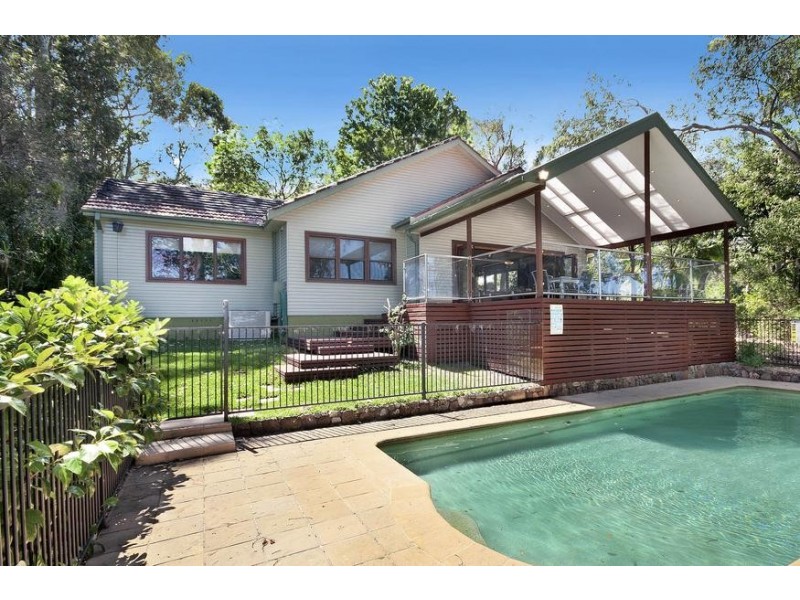 203 Coal Point Road, Coal Point NSW 2283