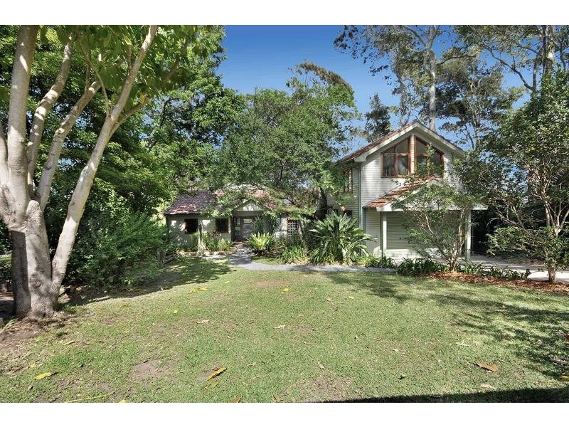 203 Coal Point Road, Coal Point NSW 2283