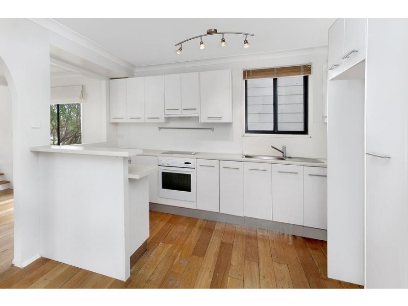 30 Carlisle Row, Fishing Point NSW 2283