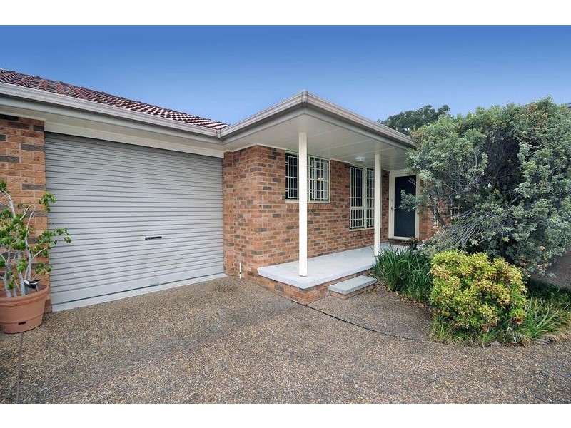 7/4 Delta Close, Eleebana NSW 2282