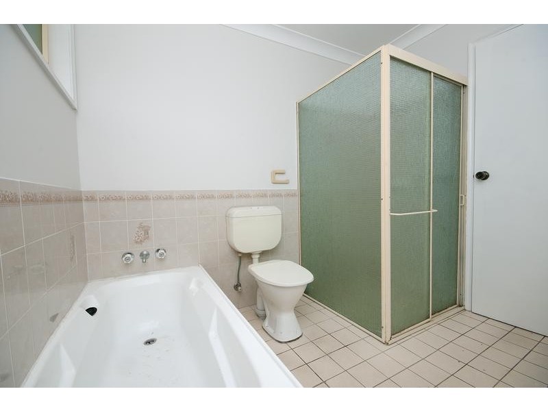 7/4 Delta Close, Eleebana NSW 2282