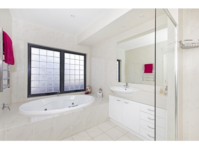 9 Alexander Parade, Arcadia Vale NSW 2283