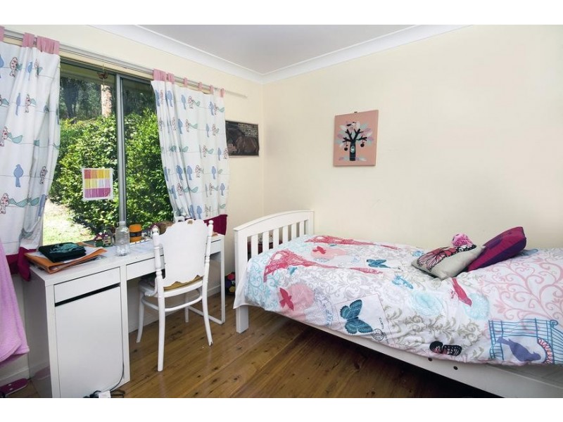132 Coal Point Road, Coal Point NSW 2283