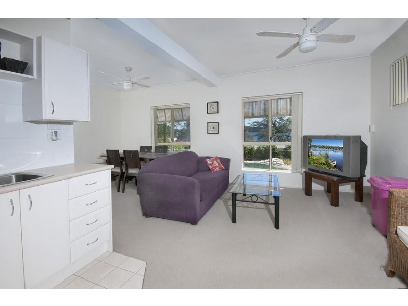 132 Coal Point Road, Coal Point NSW 2283