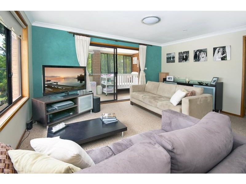 12 Rofe Street, Coal Point NSW 2283